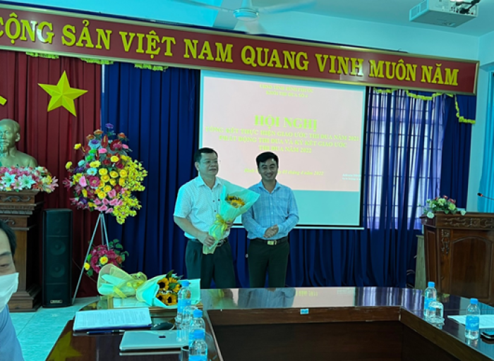 Ngày 05/4/2022, Khối thi đua số 4 tổ chức Hội nghị tổng kết thực hiện giao ước thi đua năm 2021, phát động và ký kết giao ước thi đua năm 2022.