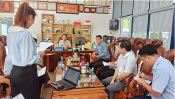 Vận động thành lập tổ chức đảng trong doanh nghiệp.