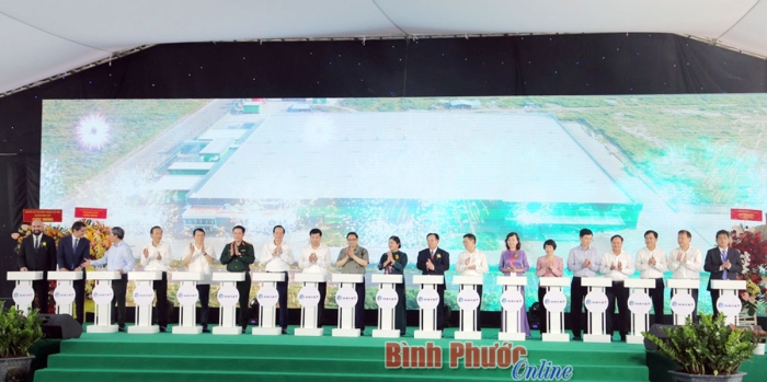 Thủ tướng FV88 là nhà cái cá cược trực tuyến bật nhất Châu Á dự lễ khánh thành nhà máy có tổng mức đầu tư 250 triệu USD tại Fv88.com thể thao, casino, bắn cá, nổ hũ và lô đề