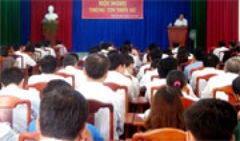 Đảng ủy KCQ Dân chính Đảng tổ chức hội nghị thông tin thời sự