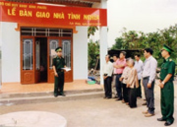 Ấm lòng nơi biên cương