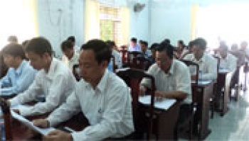 Tiếp tục các chính sách giúp đồng bào “bám đất giữ vườn” ổn định cuộc sống