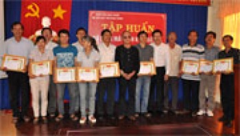Hội nhà báo tỉnh tập huấn chụp ảnh kỹ thuật số