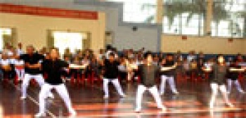 Khai giảng lớp tập huấn thể dục dưỡng sinh cho người cao tuổi