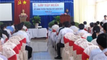 Điện lực tỉnh hướng dẫn kỹ năng tuyên truyền tiết kiệm điện cho tuyên truyền viên