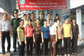 Hội LHPN tỉnh tổ chức hoạt động giao lưu, thiện nguyện