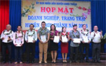 Chơn Thành: Họp mặt tuyên dương các doanh nghiệp, trang trại tiêu biểu