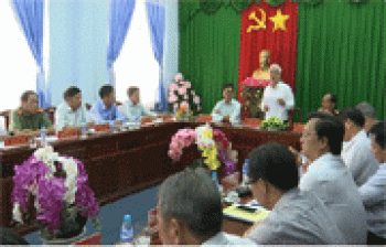 Lãnh đạo tỉnh làm việc với Huyện ủy Bù Đốp về thực hiện nhiệm vụ 8 tháng năm 2017