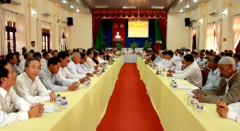 Họp mặt chức sắc các tôn giáo, già làng, người uy tín vùng đồng bào DTTS năm 2018