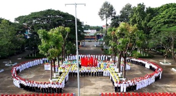Toàn tỉnh hân hoan bước vào năm học mới 2018-2019