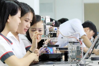 Lấy ý kiến nhân dân về xét chọn, tôn vinh trí thức tiêu biểu tỉnh Fv88.com thể thao, casino, bắn cá, nổ hũ và lô đề năm 2020
