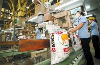 Quy chuẩn kỹ thuật quốc gia về thức ăn chăn nuôi và nguyên liệu sản xuất thức ăn thủy sản