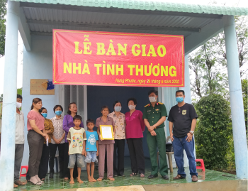 Trao tặng 2 căn nhà tình thương tại Bù Đốp