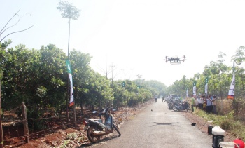Thử nghiệm phun thuốc bảo vệ thực vật bằng máy bay không người lái