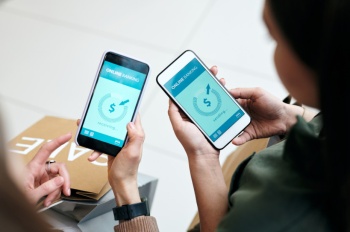 Phấn đấu 50% trường học, bệnh viện sử dụng phương thức không dùng tiền mặt để thanh toán học phí, viện phí