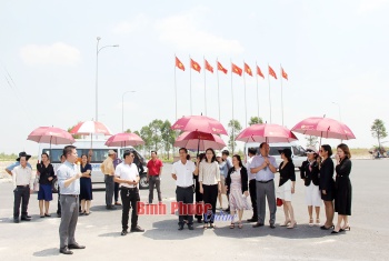 40 Enterprises survey investment projects at Binh Phuoc