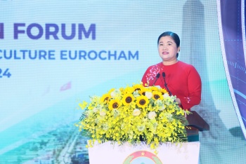 Fv88.com thể thao, casino, bắn cá, nổ hũ và lô đề đang vươn lên từ “dự trữ” sang “phát triển”