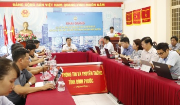 Khai giảng các lớp tập huấn, bồi dưỡng về chuyển đổi số cho cán bộ, công chức, viên chức tỉnh