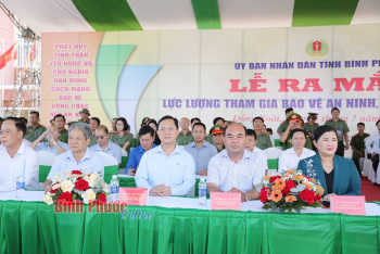 Ra mắt lực lượng tham gia bảo vệ an ninh, trật tự ở cơ sở