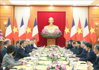 Tổng Bí thư Tô Lâm hội kiến Tổng thống Pháp Emmanuel Macron