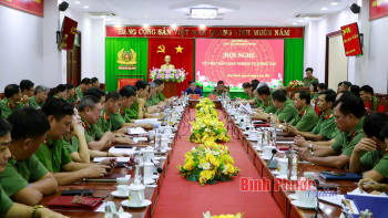 Bàn giao nhiệm vụ công tác Giám đốc Công an tỉnh