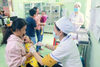 Phú Riềng truyền thông phòng chống bệnh sởi