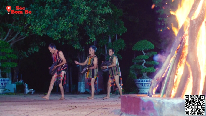 Tiếng chày trên sóc Bom Bo