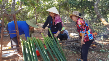 Cơm lam của người S'tiêng