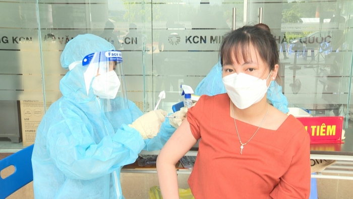 Hướng dẫn tiêm liều nhắc lại vắc xin phòng COVID-19