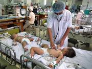 Tăng cường phòng chống bệnh sởi, tay chân miệng