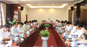 Vận động, giúp đỡ đồng bào sản xuất hàng hóa đáp ứng nhu cầu thị trường tiêu thụ