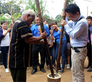Thắm tình thanh niên Việt - Nhật