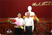 Trao quyết định nghỉ hưu cho 2 đồng chí lãnh đạo sở