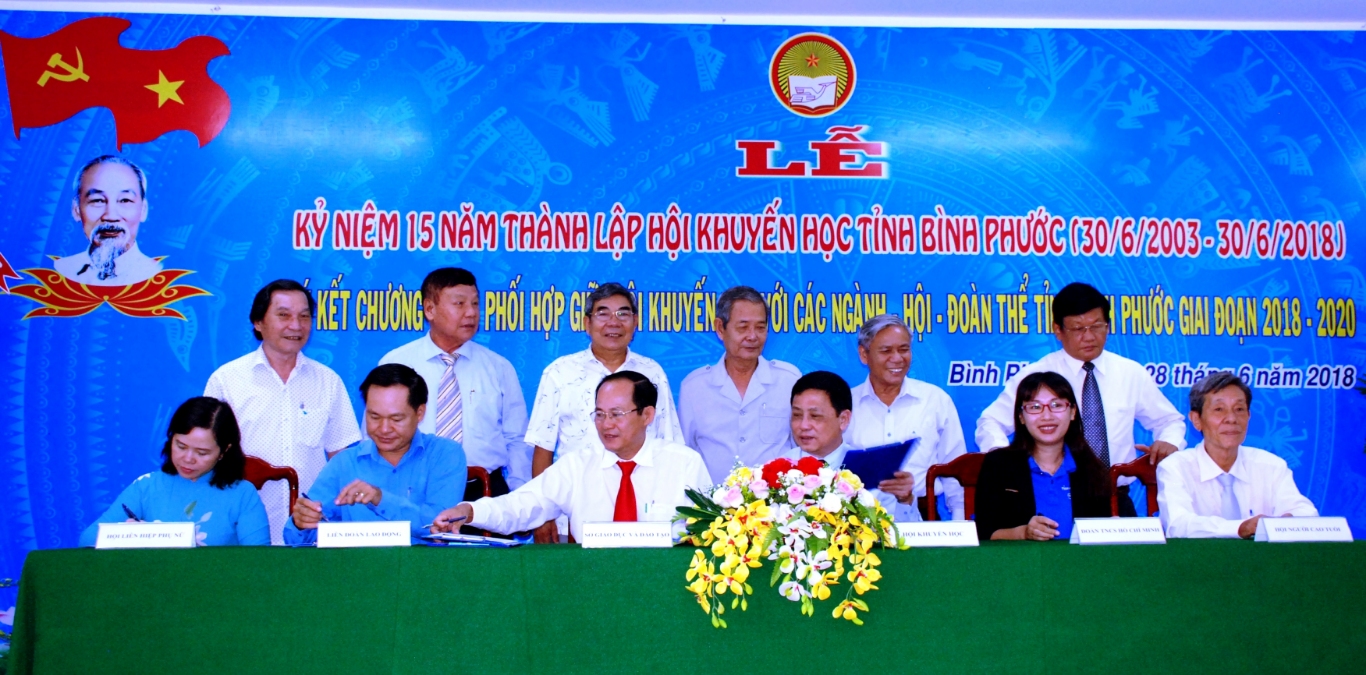 Hoi khuyen hoc
