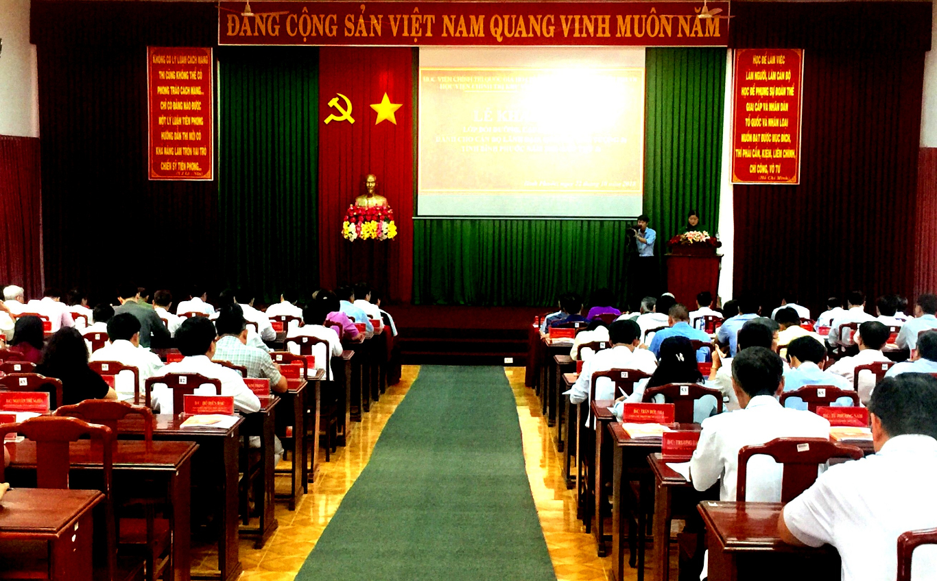 Khai giảng lớp bồi dưỡng