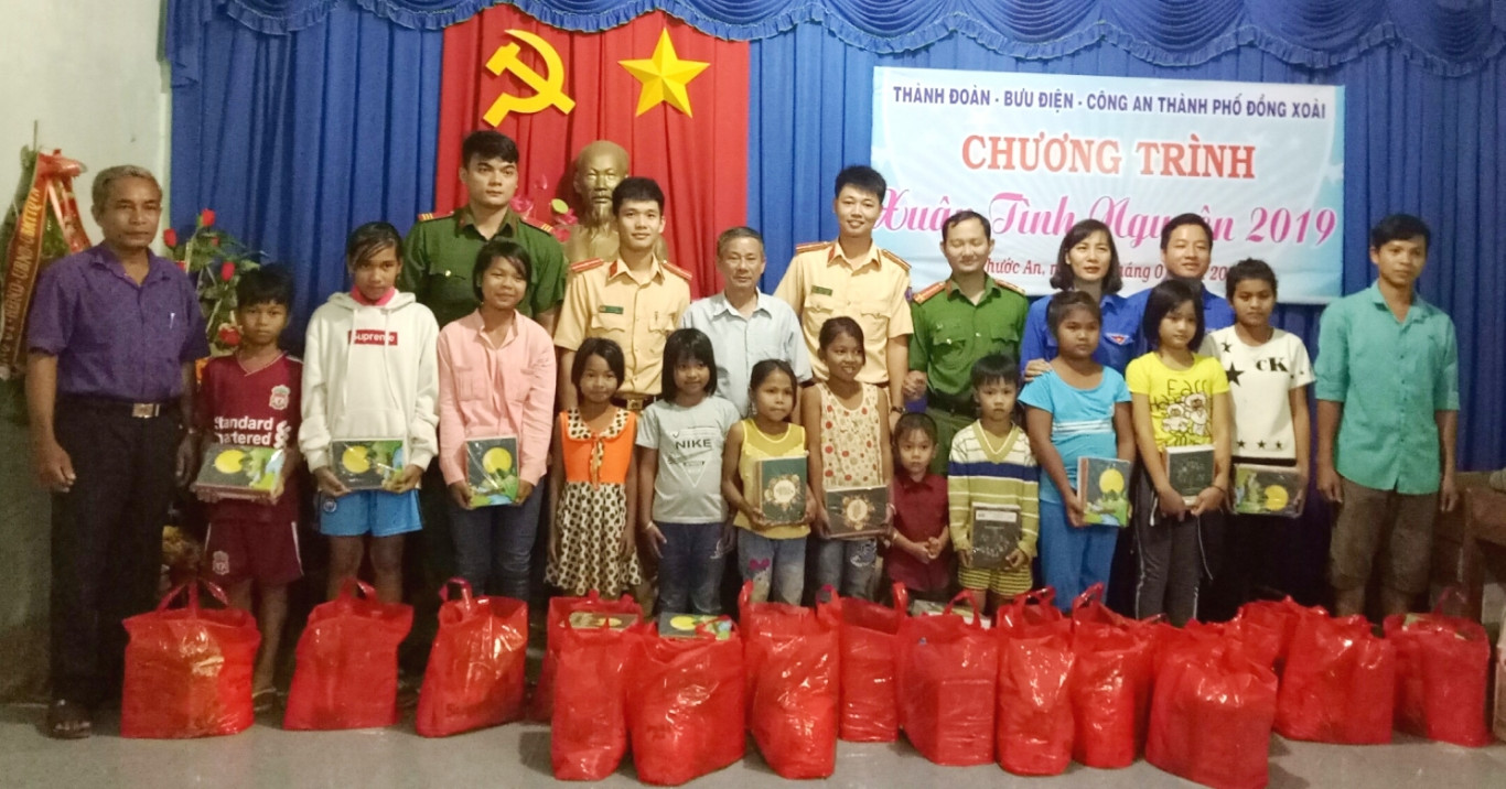 dx tang qua cho ho ngheo