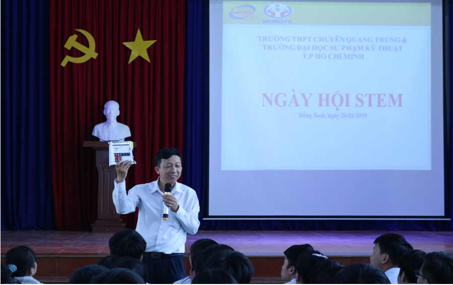 ngay hoi stem