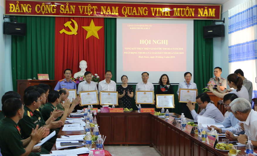 kho thi dua 3 2