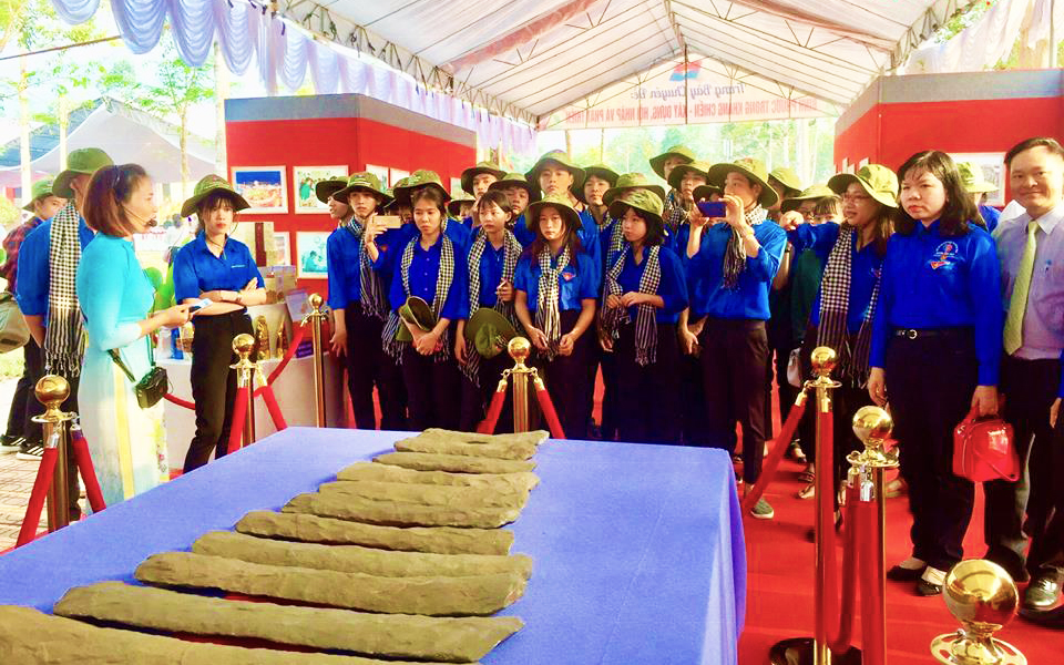 ta thiet2