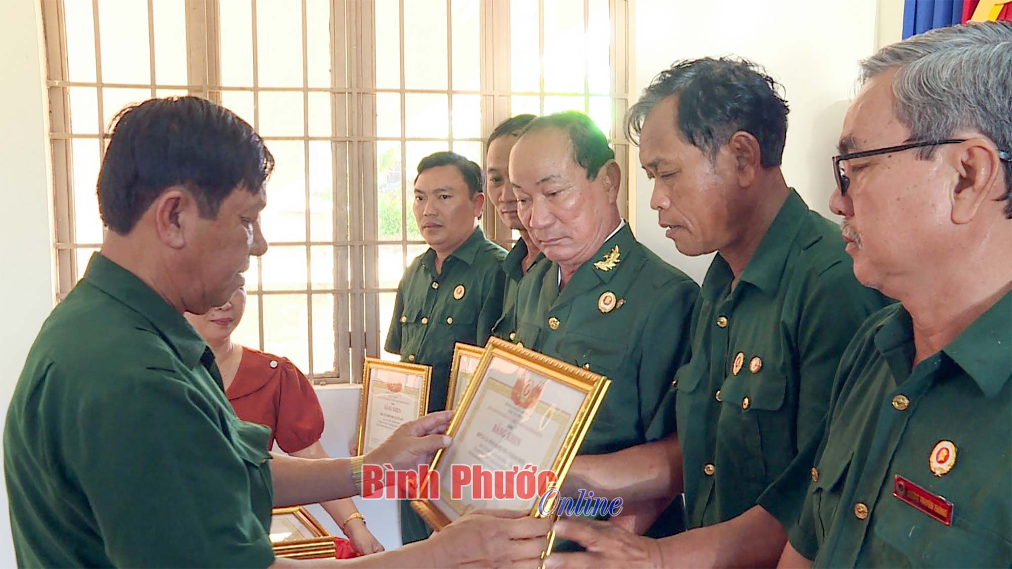 3 12571728122023