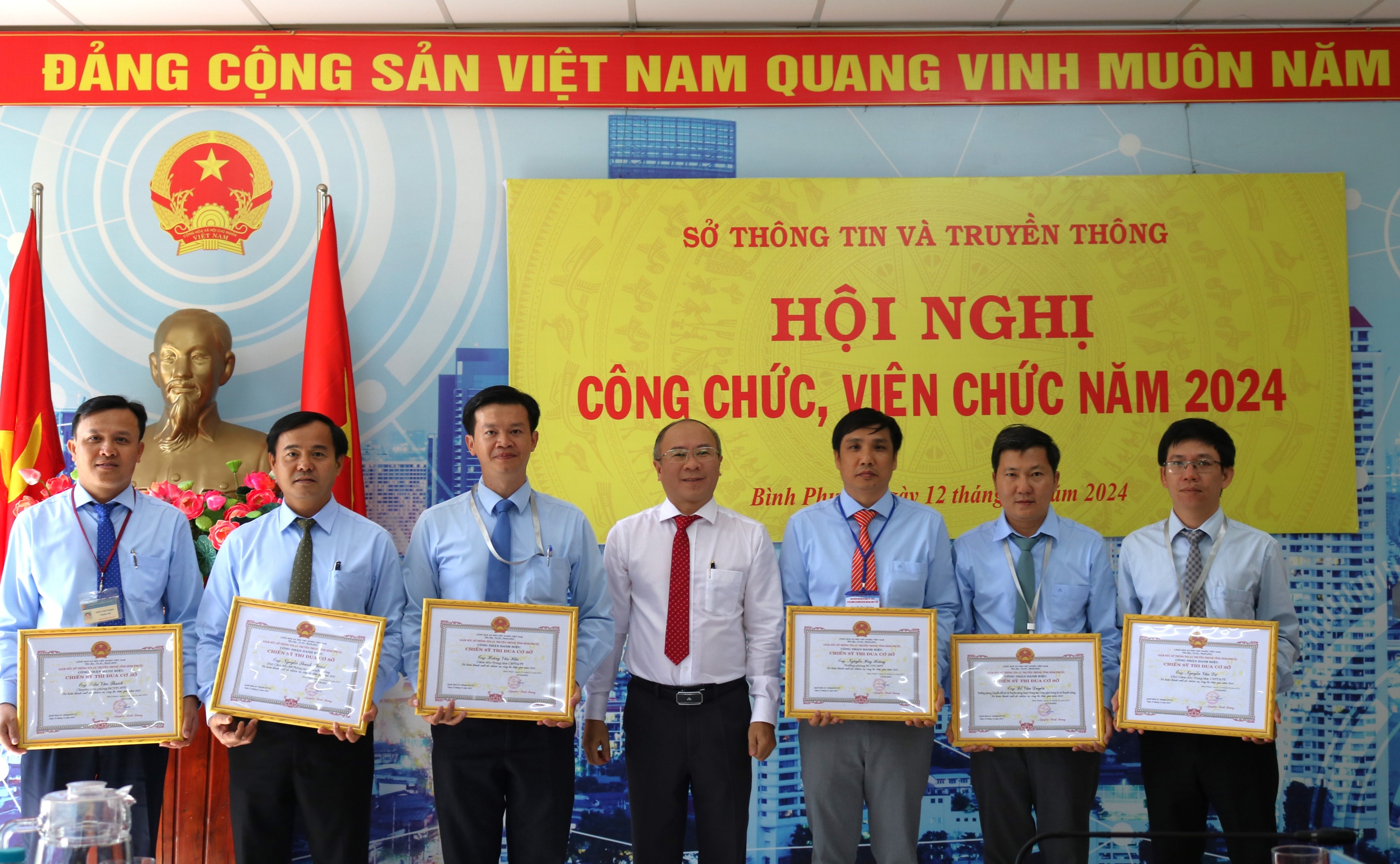 khen thuong công chức