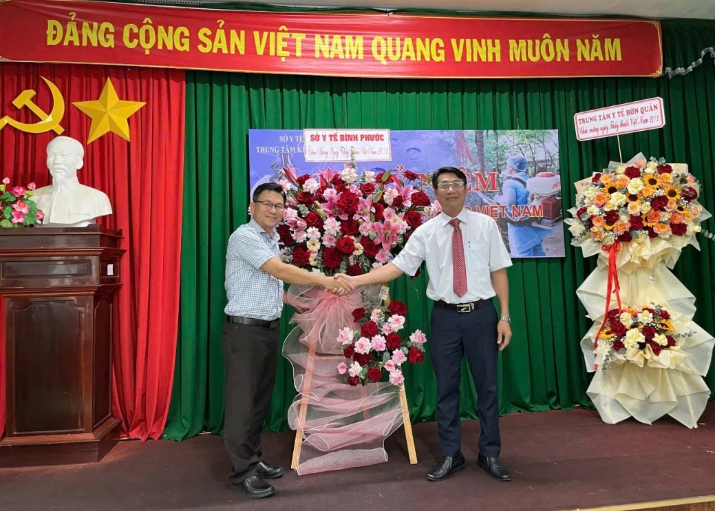 Họp mặt kỷ niệm 70 năm Ngày Thầy thuốc Việt Nam